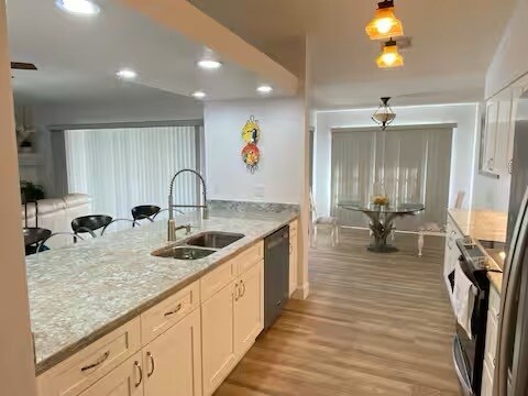 Photo - 405 Bayside Ln