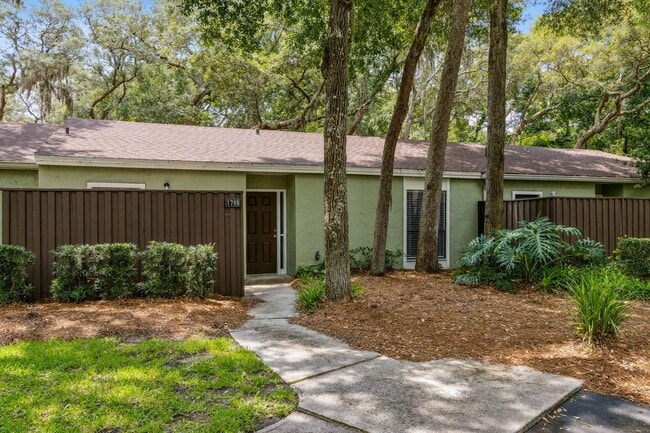 Photo - Mariners Walk - Easy walk to the beach