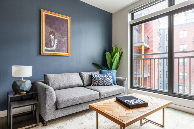 Building Photo - 449 Canal St Rental