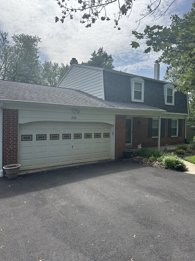 Photo - 238 Pond Dr