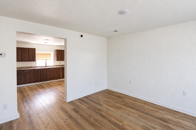20 Neecham St