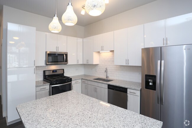 1BR, 1BA - Kitchen