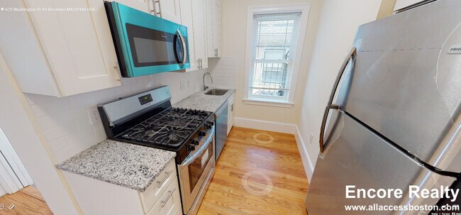 Photo - 672 Washington St Unit 3