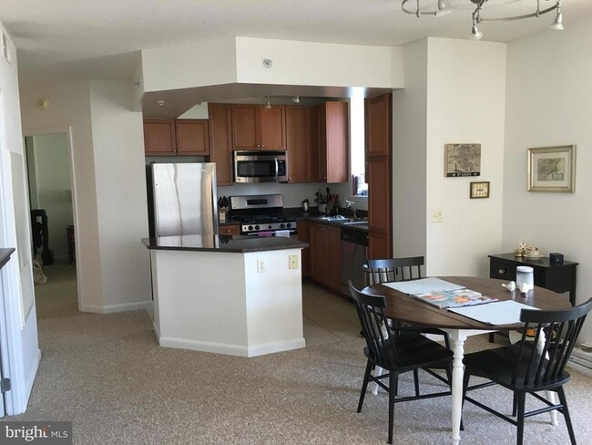 Photo - 851 N Glebe Rd Unit 419