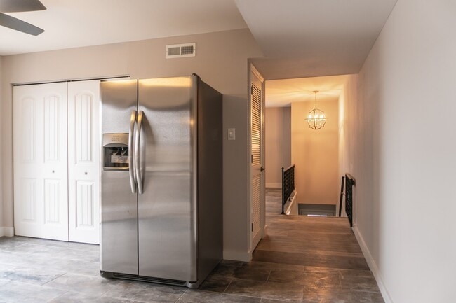 Photo - Two bedroom renovated apartment Unidad 2- 2342 Vaek