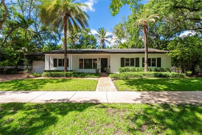 Building Photo - 1029 Mariposa Ave