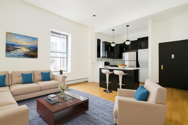 Building Photo - 44 MacDonough St Rental