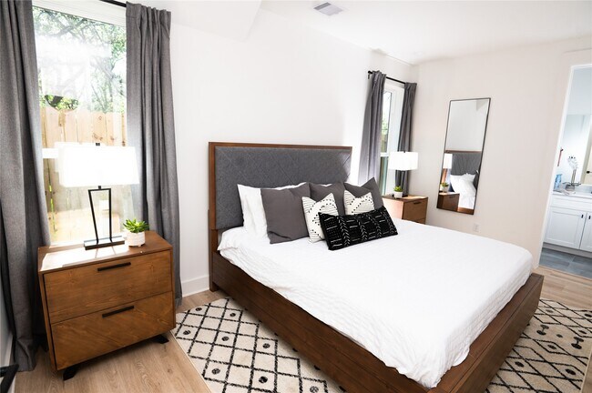 Photo - 3486 Luca St