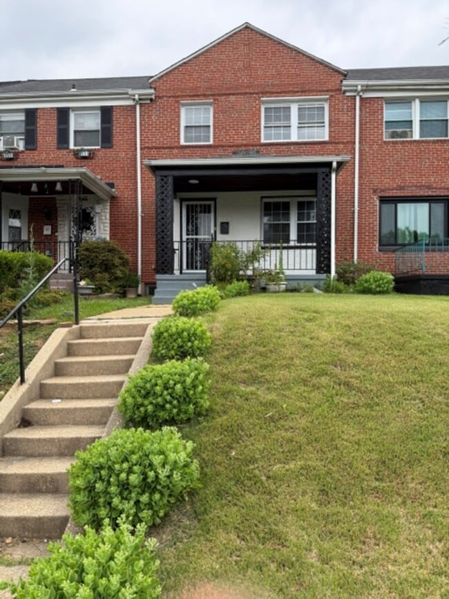 Photo - 1708 Hartsdale Rd