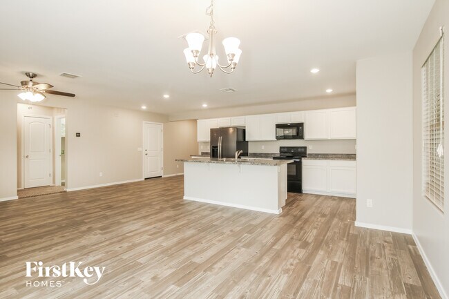 Photo - 16570 W Sierra St