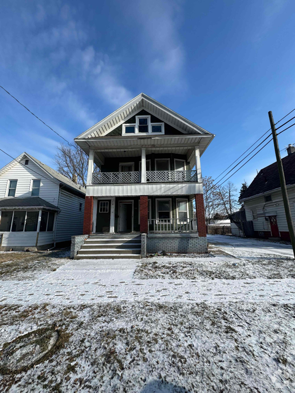 Building Photo - 318 Troy St Unit 1 Rental