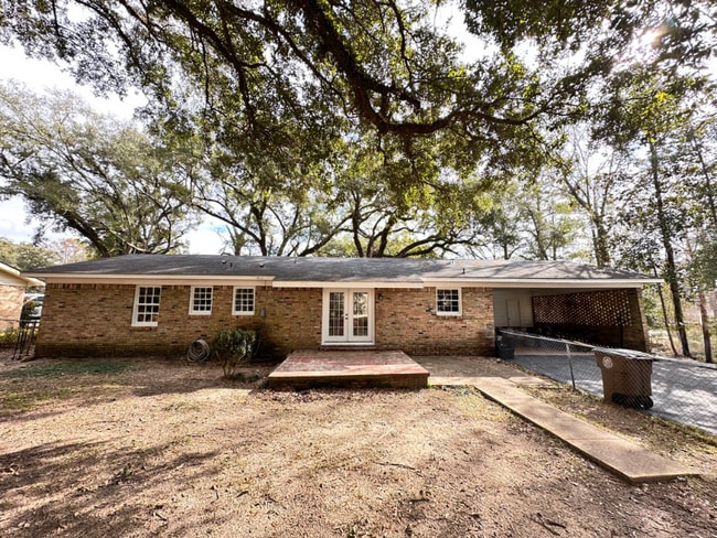 Photo - 538 Hillview Rd