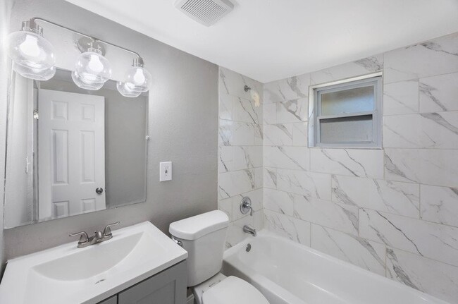 Photo - 955 9th Ave S Unidad A