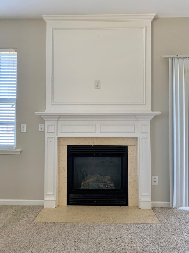 Photo - 946 Old Forester Ln