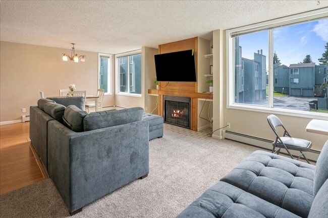 Building Photo - Charming Furnished Condo in Taku/Campbell ...