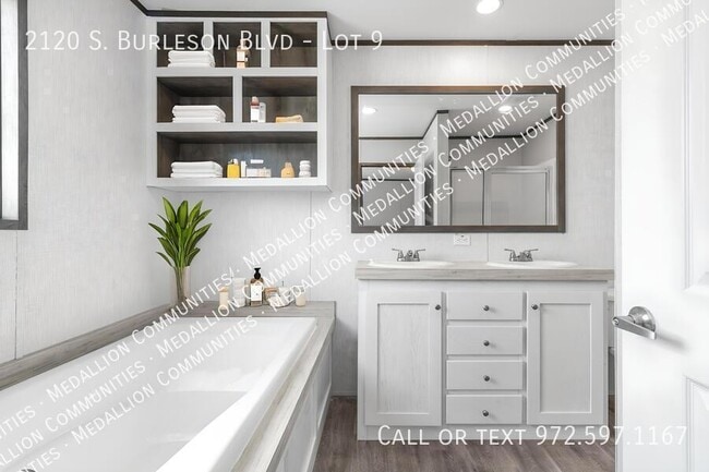 Photo - 2120 S Burleson Blvd