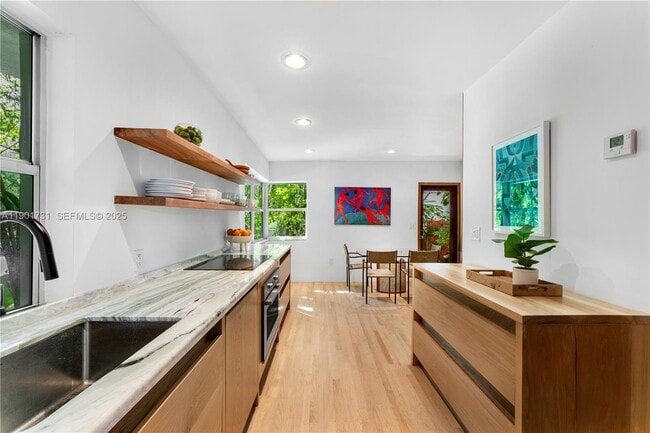 Photo - 226 Jefferson Ave Unit 1