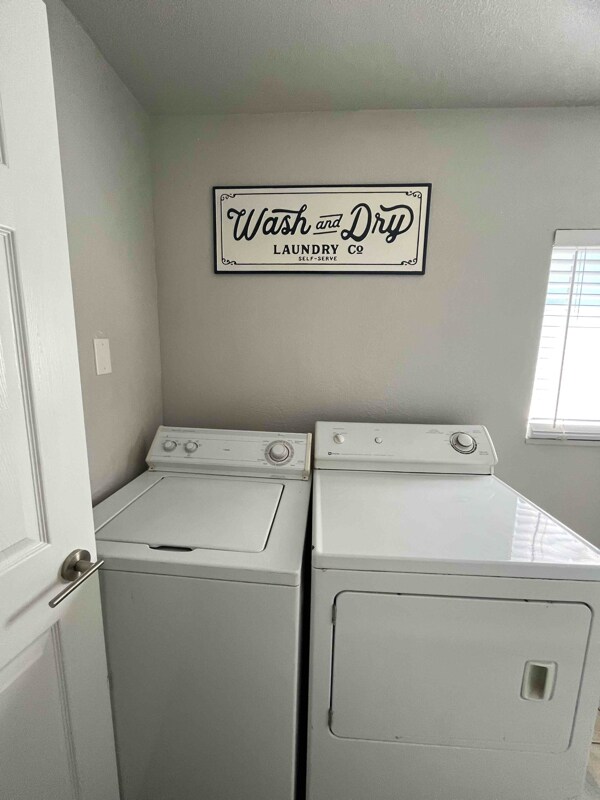 Photo - 546 E Delno Dr