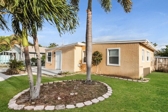 Photo - 395 Plum Tree Dr