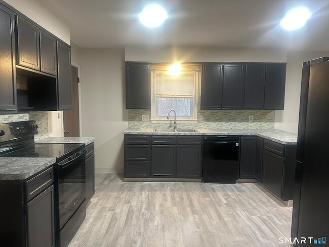 Photo - 220 French St Unit 1