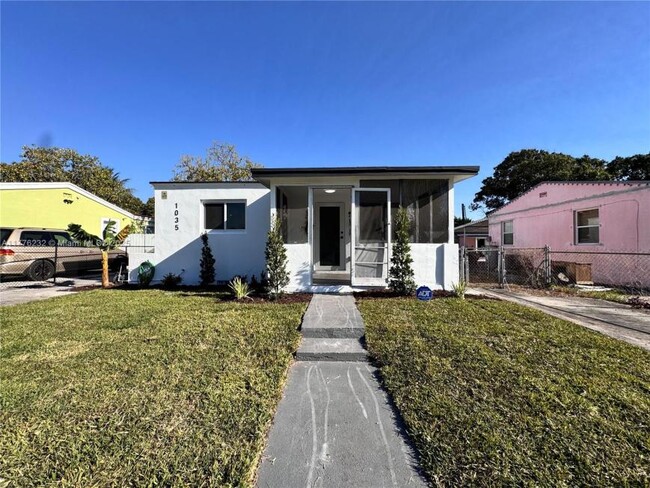 2 bedroom in Opa Locka FL 33054 - 2 bedroom in Opa Locka FL 33054 House