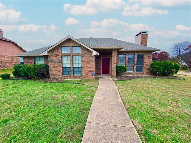 Building Photo - 1531 La Paz Dr