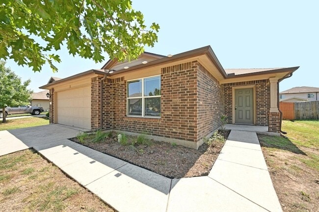 Building Photo - 411 Langely Rental