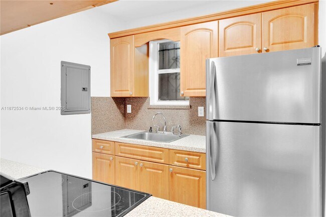 Photo - 3181 SW 13th St Unidad 307