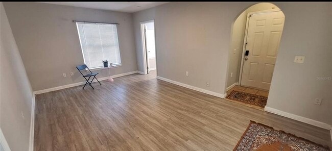 Photo - 821 Newton Ave S