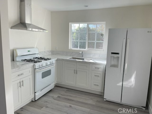 Photo - 7019 Geyser Ave