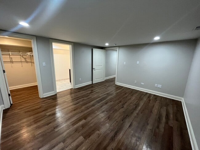 Building Photo - 4459 Swan Ave - Sassafras Unit 4459