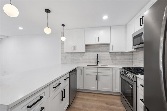 Photo - 2622 N California Ave Unit 8