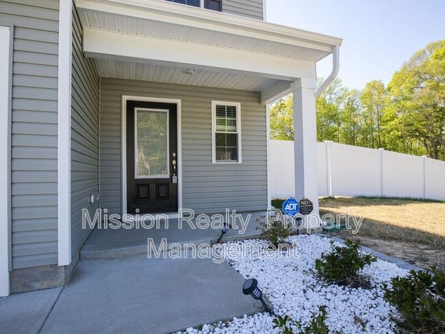Photo - 2827 Meadowview Blvd