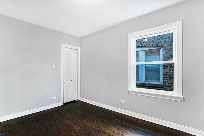 Photo - 8549 S Aberdeen St Unidad 8549-1 S. Aberdeen St.