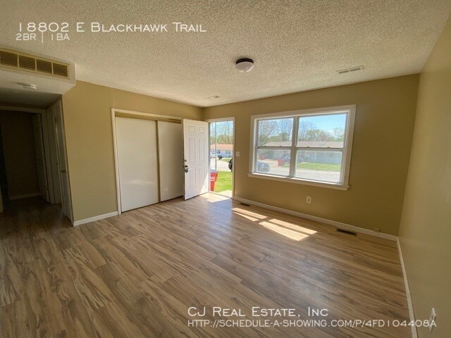 Photo - 18802 E Blackhawk Trl