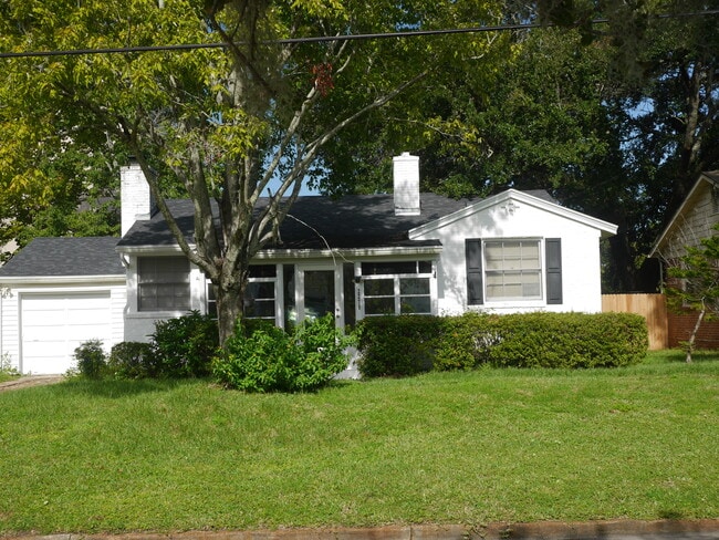 Eastern Front View - 2270 Larchmont Rd Rental