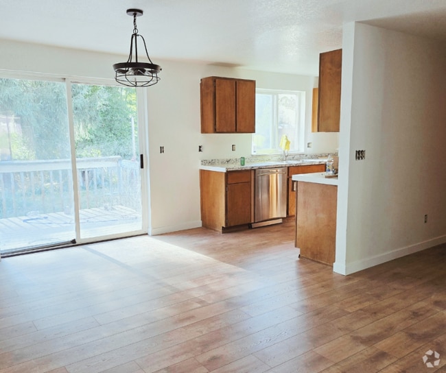 Building Photo - 2906 99th Ave NE Rental