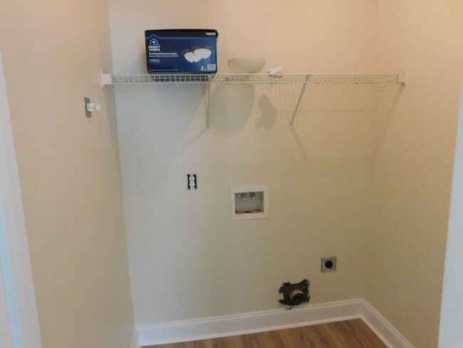 Photo - 308 Daniels St