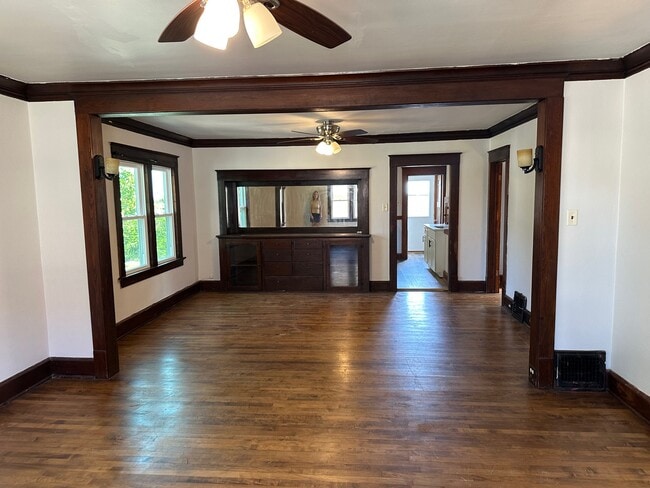 Building Photo - 511 Niagara Ave Unit 511