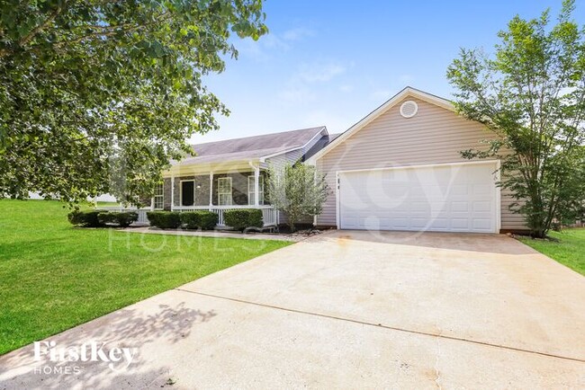 Photo - 1412 Red Oak Way House