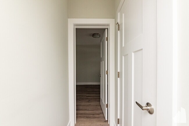 Photo - 485 Roger Williams Ave