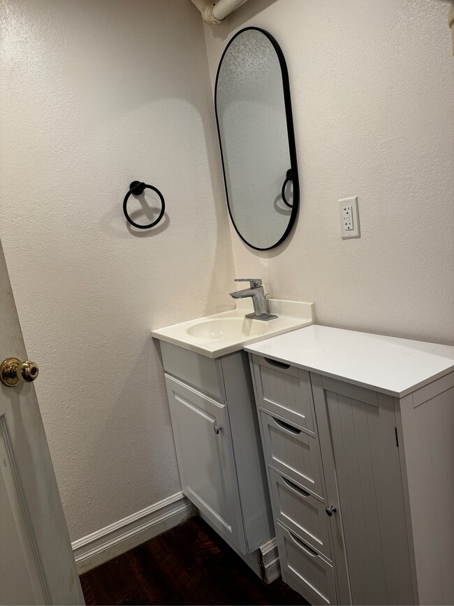 Photo - 1035 NE Monroe St