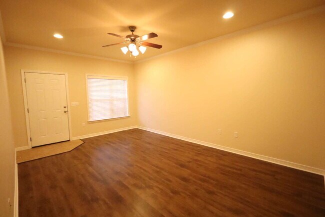 Photo - "Spacious 3-Bedroom Townhouse in Fort Walton Beach!"