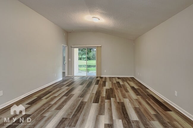 Photo - 11053 Campus Heights Ln