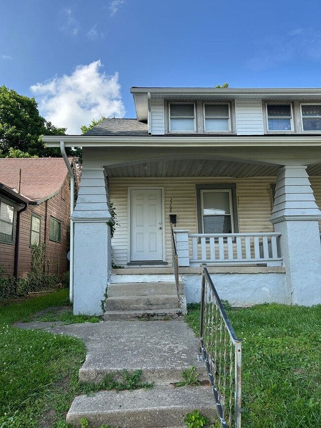 Building Photo - 2708-2710 WAYNE Unit 2708 Rental