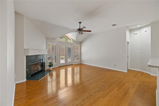 Photo - 2402 Crockett Ct