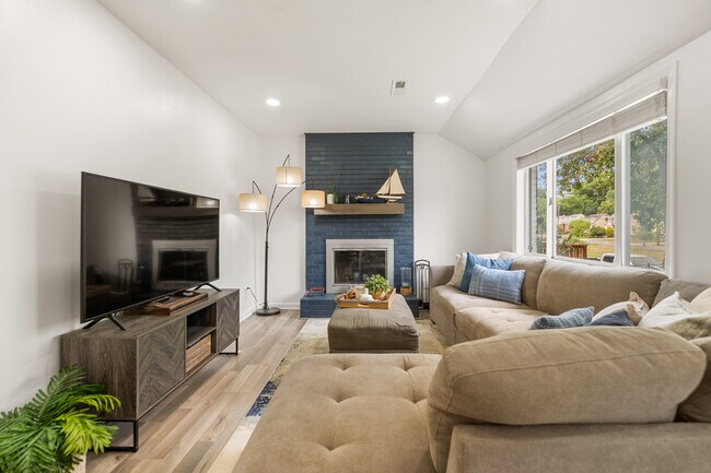 Photo - 3900 73rd Ave