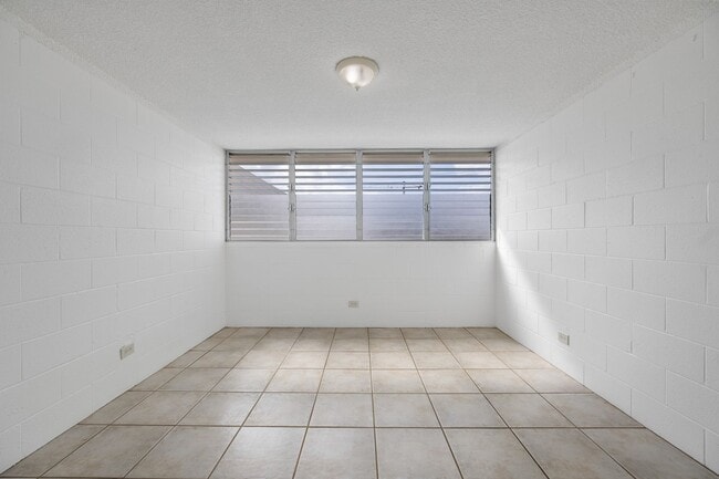 Photo - *** Newly Upgraded 3 bedroom / 1 bath Great Location/Amazing Price!!Must see!!Don't Miss Out (Uni...