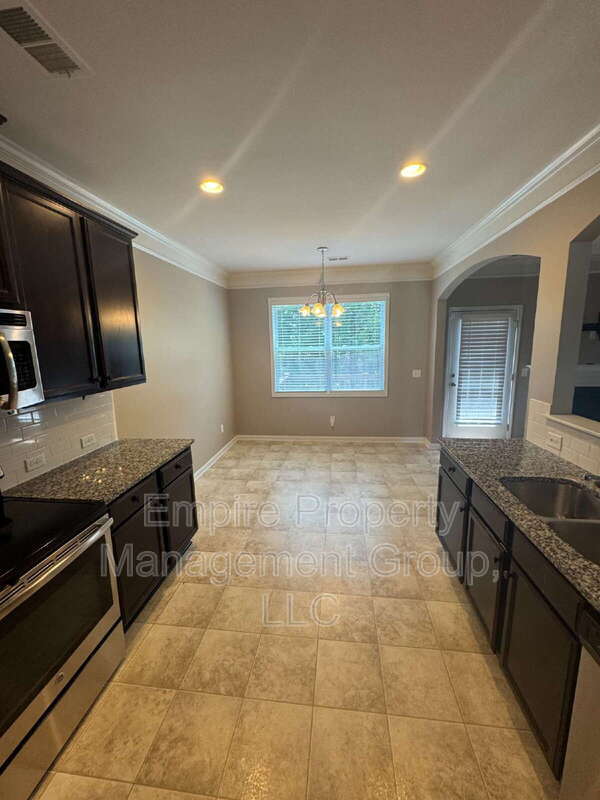 Photo - 108 Ashewicke Dr