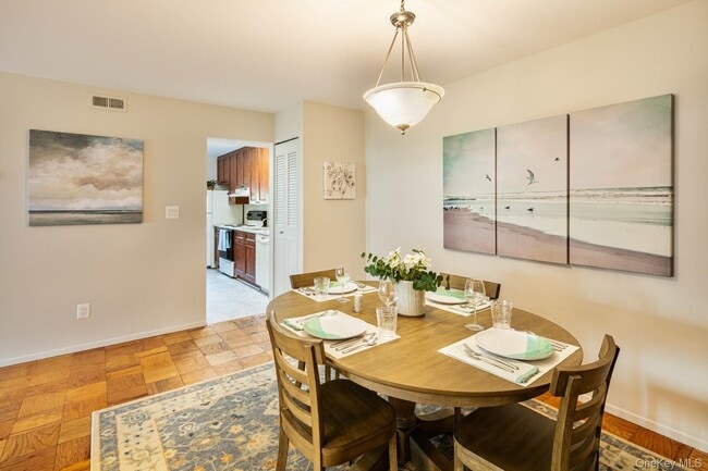 Photo - 44 NY-25A Unidad 308